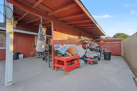 Exterior - 1060 Sage St, Gridley, CA 95948 photo 5 of 10