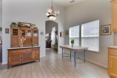 Entry Way - 2205 Perth Dr, Modesto, CA 95355 photo 4 of 5