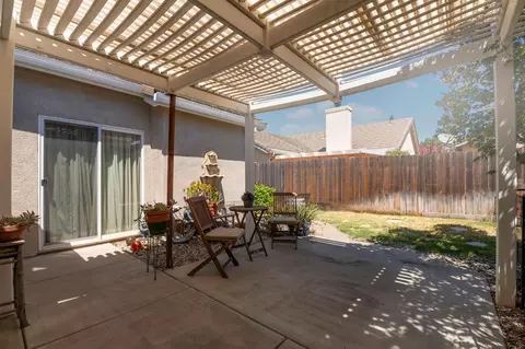 Exterior - 2205 Perth Dr, Modesto, CA 95355 photo 7 of 8