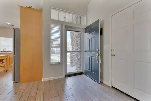 Entry Way - 2205 Perth Dr, Modesto, CA 95355 photo 2 of 5
