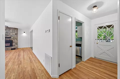 Entry Way - 10552 Alta St, Grass Valley, CA 95945 photo 1 of 2