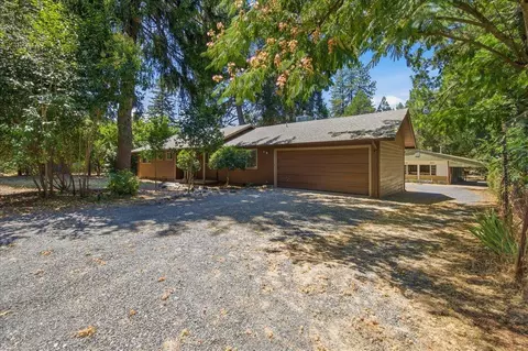 Exterior - 10552 Alta St, Grass Valley, CA 95945 photo 6 of 16