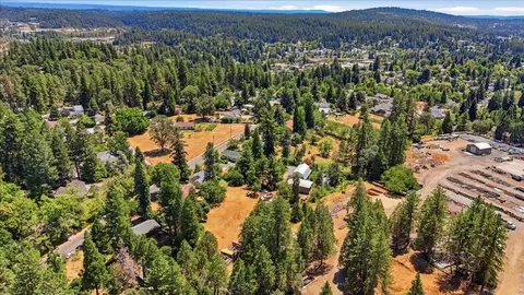 View/Area - 10552 Alta St, Grass Valley, CA 95945 photo 1 of 8