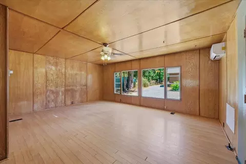Living - 10552 Alta St, Grass Valley, CA 95945 photo 4 of 5