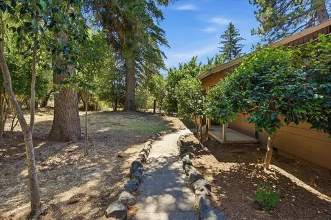 Exterior - 10552 Alta St, Grass Valley, CA 95945 photo 3 of 16