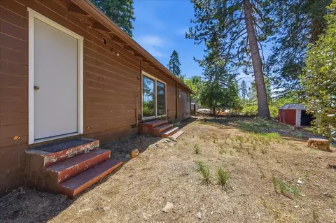 Exterior - 10552 Alta St, Grass Valley, CA 95945 photo 15 of 16
