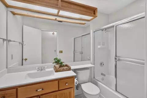 Bath - 8109 Big Sky Dr, Antelope, CA 95843 photo 1 of 4