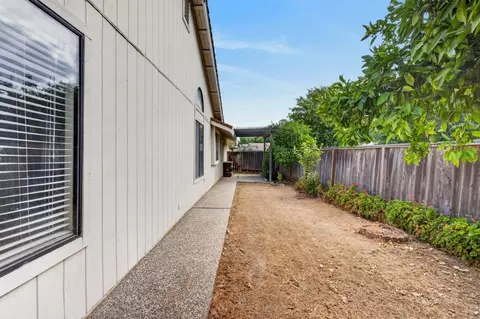Exterior - 8109 Big Sky Dr, Antelope, CA 95843 photo 11 of 11