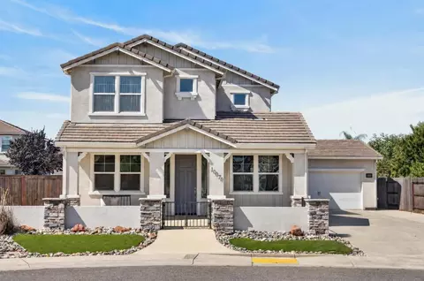 10070 Red Tail Hawk Way, Sacramento, CA 95829