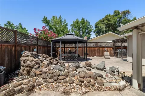 Exterior - 1013 Landee Way, Modesto, CA 95355 photo 14 of 19