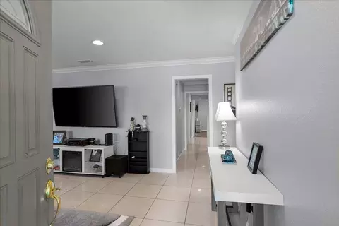 Entry Way - 1013 Landee Way, Modesto, CA 95355 photo 1 of 3