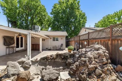 Exterior - 1013 Landee Way, Modesto, CA 95355 photo 18 of 19