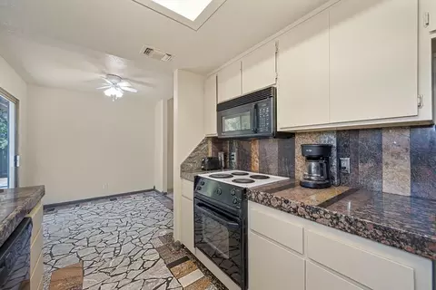 Kitchen - 3205 Panama Ave, Carmichael, CA 95608 photo 3 of 4