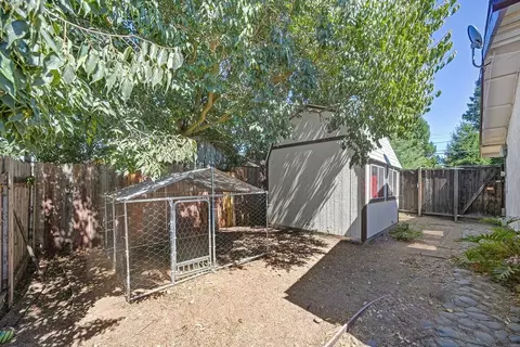 Exterior - 3205 Panama Ave, Carmichael, CA 95608 photo 6 of 8