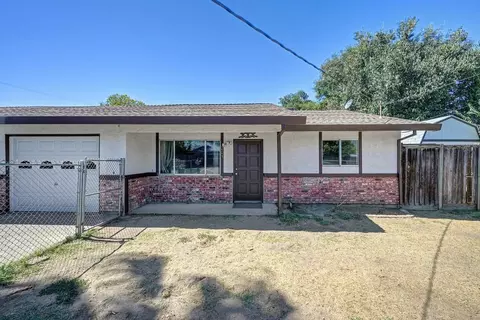 Exterior - 3205 Panama Ave, Carmichael, CA 95608 photo 3 of 8