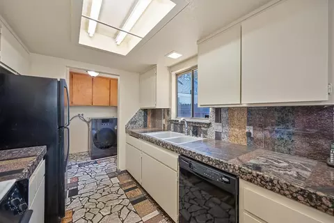 Kitchen - 3205 Panama Ave, Carmichael, CA 95608 photo 2 of 4