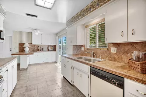Kitchen - 404 Fall Ave, Madera, CA 93637 photo 8 of 8