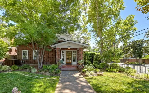 2400 Marshall Way, Sacramento, CA 95818