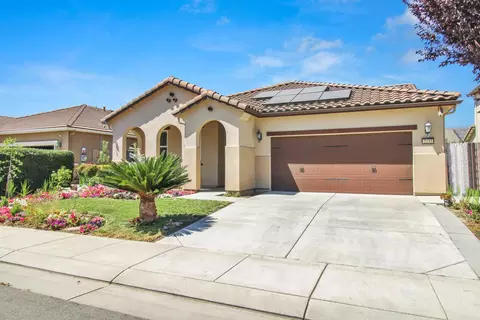 Exterior - 2233 Toby Ct, Modesto, CA 95355 photo 5 of 11