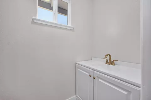 Bath - 3609 Eagle View Dr, Cameron Park, CA 95682 photo 5 of 6