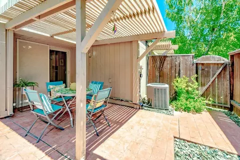 Exterior - 4132 Cowell Blvd, Davis, CA 95618 photo 4 of 6