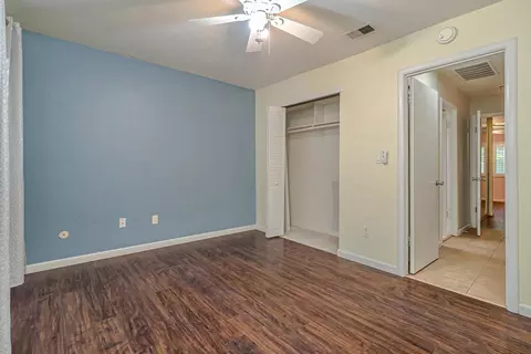 Bedroom - 4132 Cowell Blvd, Davis, CA 95618 photo 1 of 2
