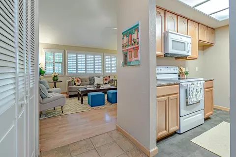 Entry Way - 4132 Cowell Blvd, Davis, CA 95618 photo 1 of 1