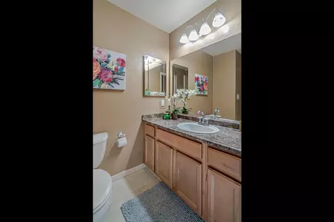 Bath - 4132 Cowell Blvd, Davis, CA 95618 photo 2 of 3