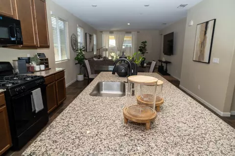 Kitchen - 4046 Citation Dr, Olivehurst, CA 95961 photo 2 of 2