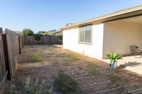 Exterior - 4046 Citation Dr, Olivehurst, CA 95961 photo 4 of 5