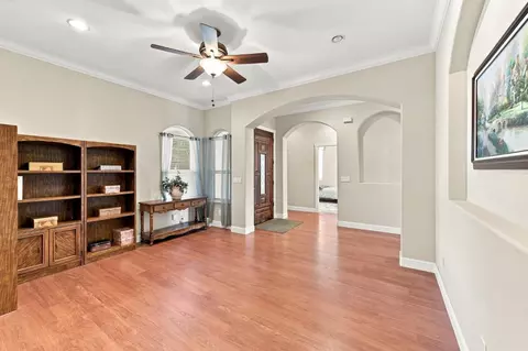 Living - 3422 Marshall Ave, Carmichael, CA 95608 photo 8 of 10