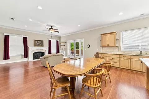 Living - 3422 Marshall Ave, Carmichael, CA 95608 photo 7 of 10