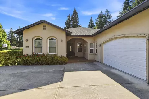 Exterior - 3422 Marshall Ave, Carmichael, CA 95608 photo 4 of 11