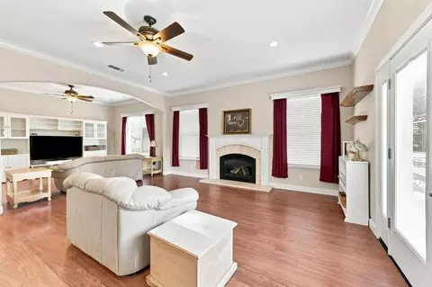 Living - 3422 Marshall Ave, Carmichael, CA 95608 photo 1 of 10