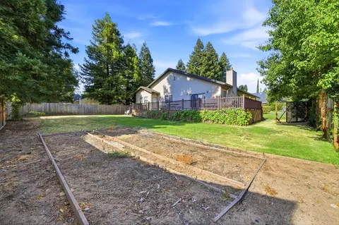 Exterior - 3422 Marshall Ave, Carmichael, CA 95608 photo 9 of 11