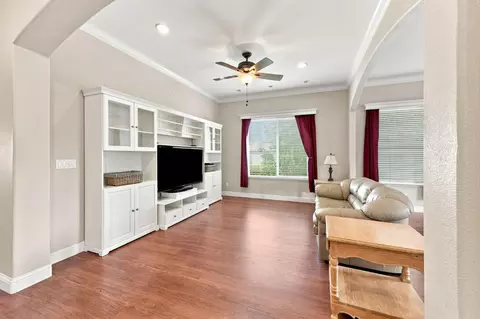Living - 3422 Marshall Ave, Carmichael, CA 95608 photo 5 of 10