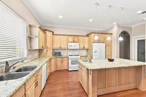 Kitchen - 3422 Marshall Ave, Carmichael, CA 95608 photo 5 of 5