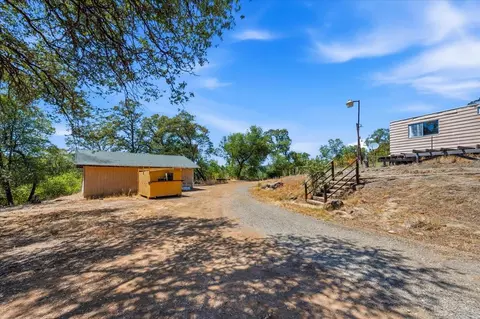 Exterior - 19114 Halcon Crest Ct, Grass Valley, CA 95949 photo 13 of 15