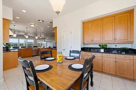 Dining - 19114 Halcon Crest Ct, Grass Valley, CA 95949 photo 2 of 7