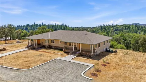 Exterior - 19114 Halcon Crest Ct, Grass Valley, CA 95949 photo 8 of 15