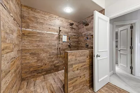 Bath - 19114 Halcon Crest Ct, Grass Valley, CA 95949 photo 7 of 10