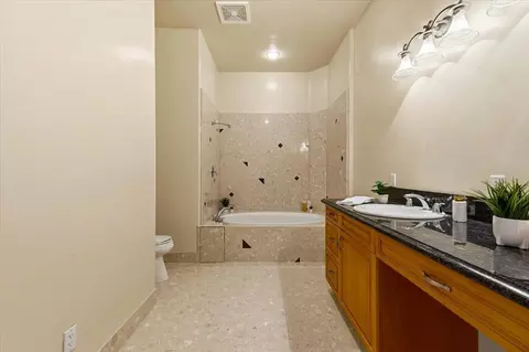 Bath - 19114 Halcon Crest Ct, Grass Valley, CA 95949 photo 8 of 10