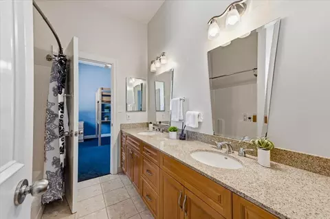 Bath - 19114 Halcon Crest Ct, Grass Valley, CA 95949 photo 5 of 10