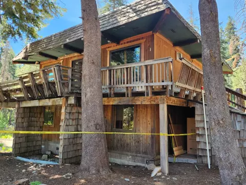 Exterior - 171 Schimke Rd, Bear Valley, CA 95223 photo 4 of 8