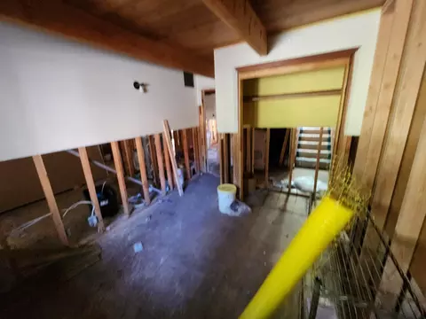 Entry Way - 171 Schimke Rd, Bear Valley, CA 95223 photo 7 of 7
