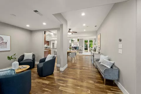 Entry Way - 1561 Elsdon Cir, Carmichael, CA 95608 photo 3 of 7