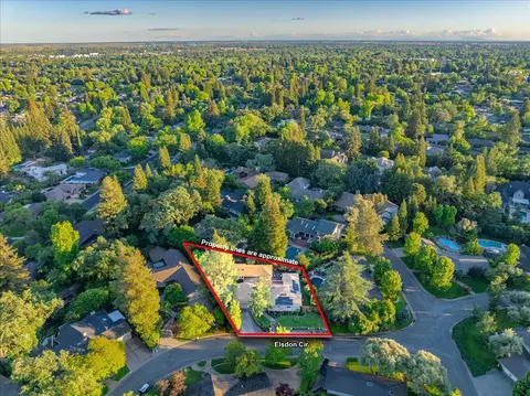View/Area - 1561 Elsdon Cir, Carmichael, CA 95608 photo 3 of 9