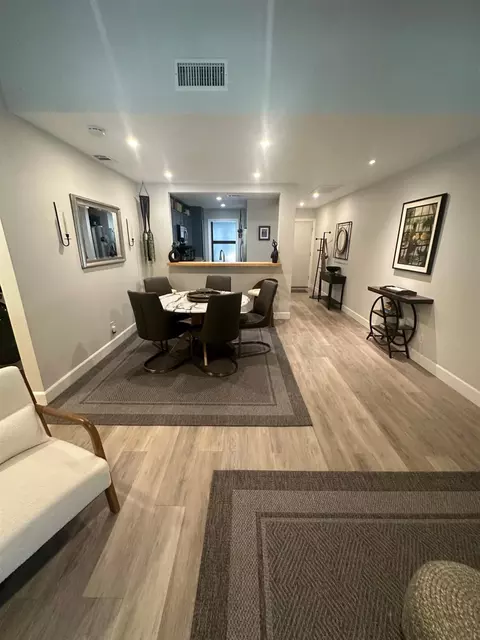 Dining - 2401 Eilers Ln #904, Lodi, CA 95242 photo 2 of 2