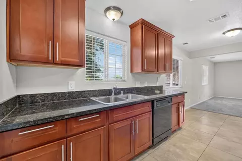 Kitchen - 2236 Cold Springs Rd, Placerville, CA 95667 photo 2 of 3
