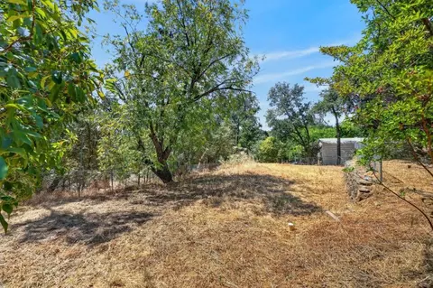 Exterior - 2236 Cold Springs Rd, Placerville, CA 95667 photo 5 of 8